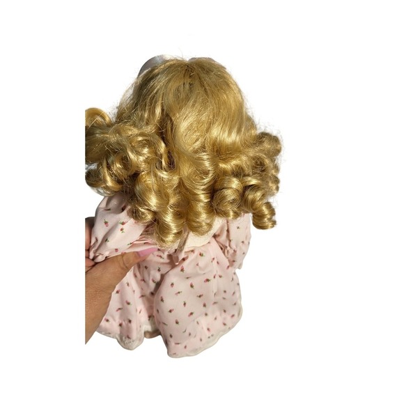 Royalton collection Porcelain‎ Doll Blonde Curly Hair Blue Eyes Pink Dress - Picture 7 of 9